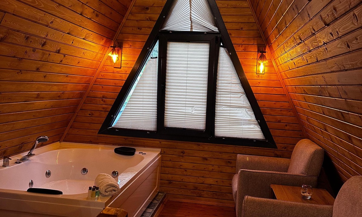 Kasustu Ski Chalet | QZEN BUNGALOW