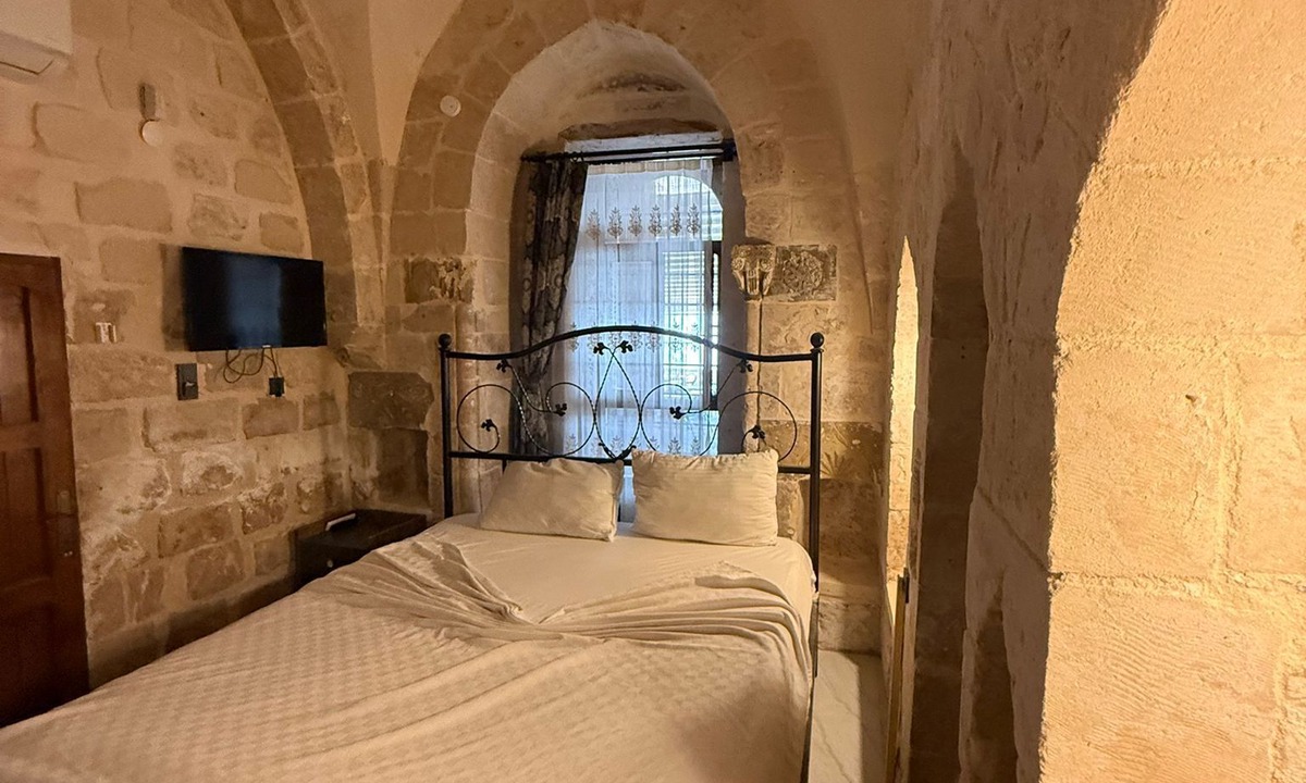 Artuklu Hotel | Petra Şah Konağı
