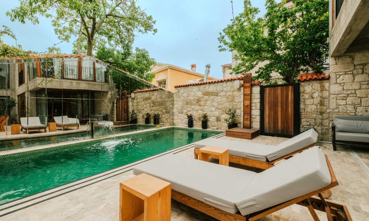 Hacımemis House | Room with Pool in Alacati 5 min to Beaches