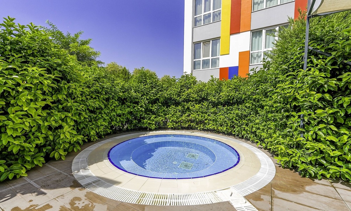 Kepez Apartment | Studio Flat w Shared Pool and Garden in Antalya