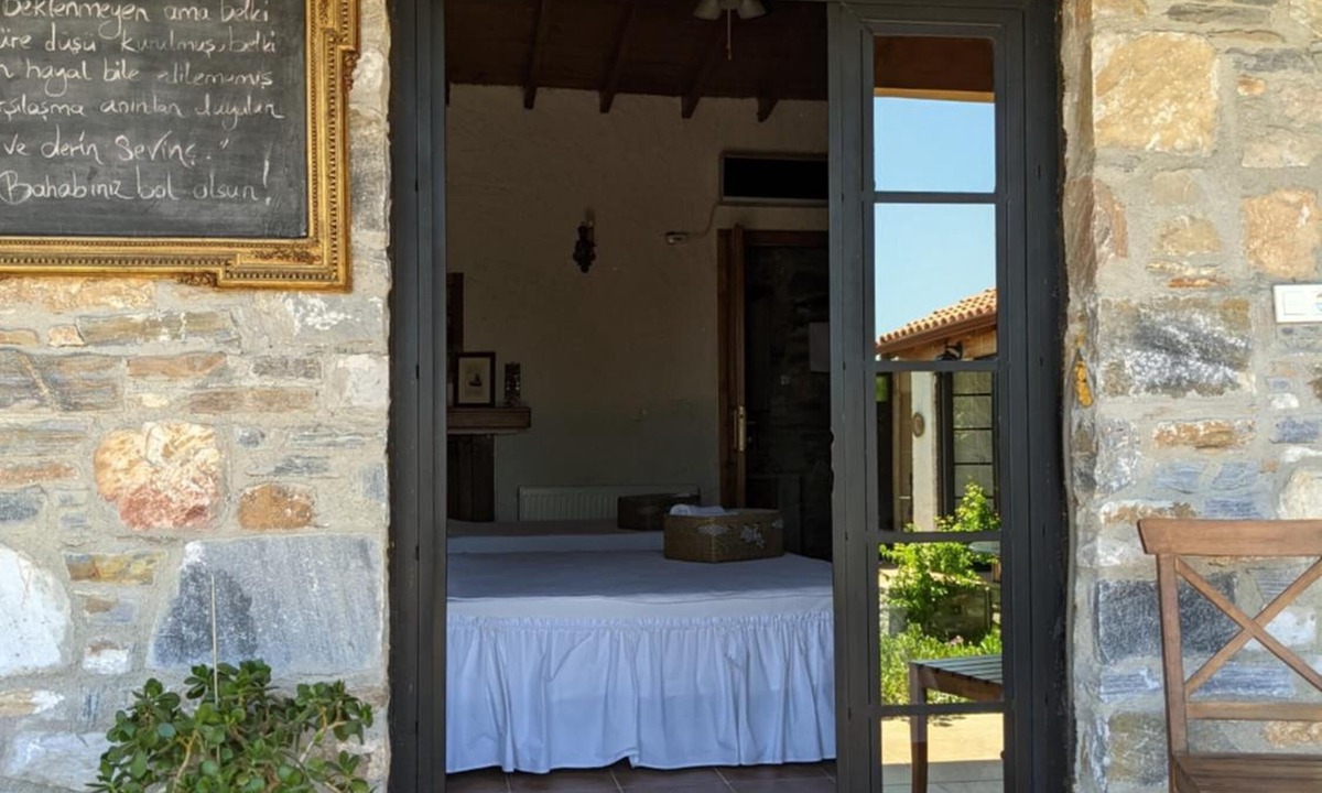 Gullubahce House | Bahab Guest House