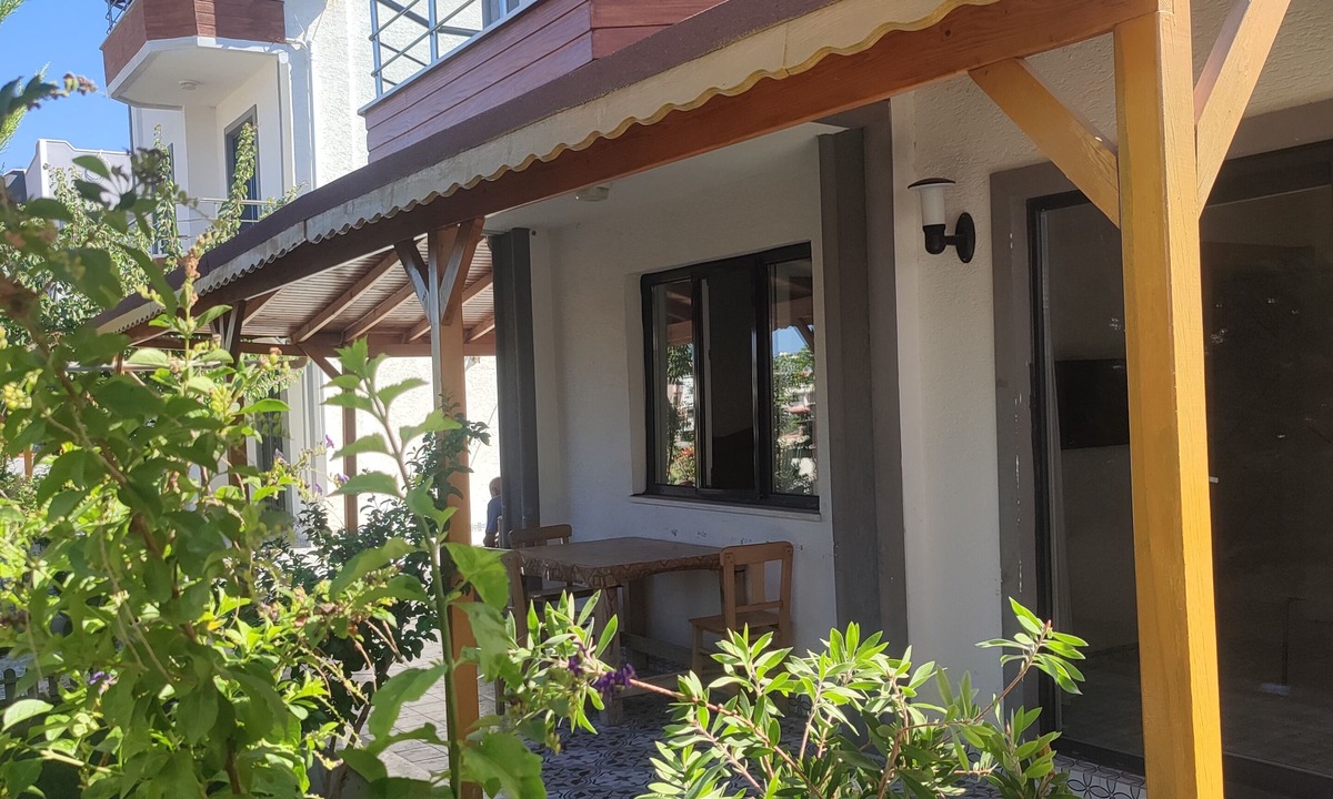 Ezine Apartment | Bazyel Apart Otel