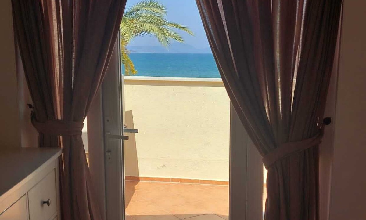 Fethiye City Center Apartment | Poseidon 3, luxury 3 bedroom apartment with unobstructed beach and sea views.