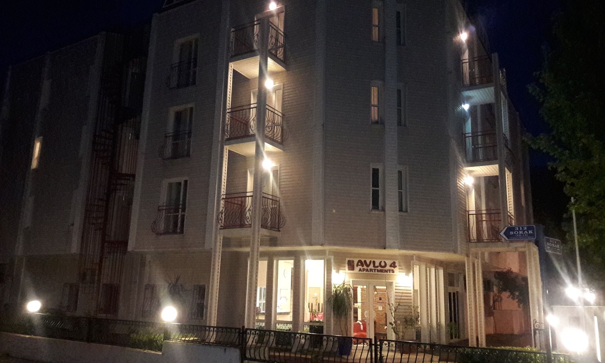 Icmeler City Center Apartment | Avlu 4 Apart Hotel