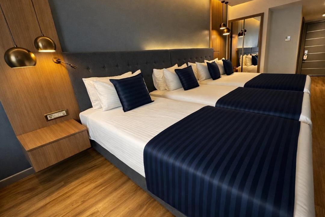 Talimhane Hotel | The Revia Square Hotel