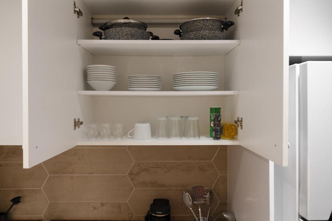 Balat Apartment | Renovated Flat near Tram All Rooms AC