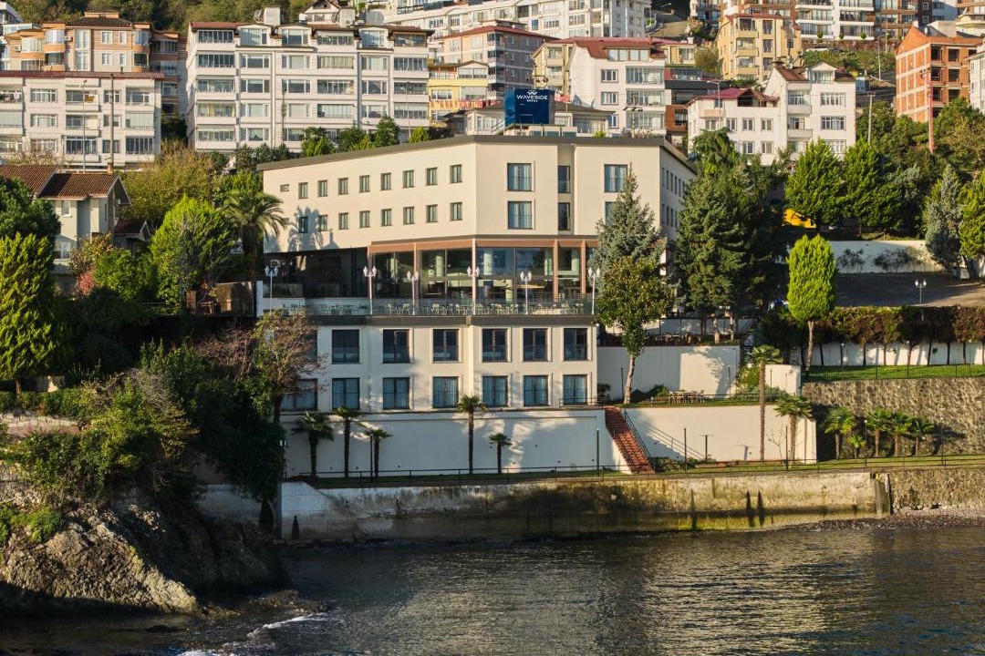 Altınordu Hotel | Waveside hotel