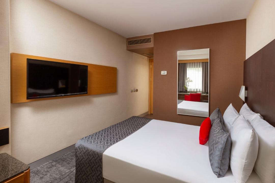 Talimhane Hotel | Nippon Hotel