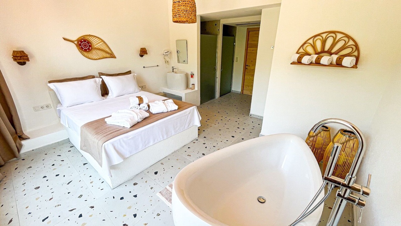 Photo of Bedroom in Avlana