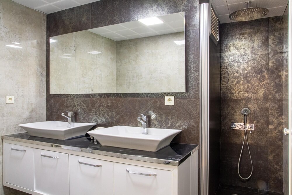 Photo of Bathroom in Karsiyaka
