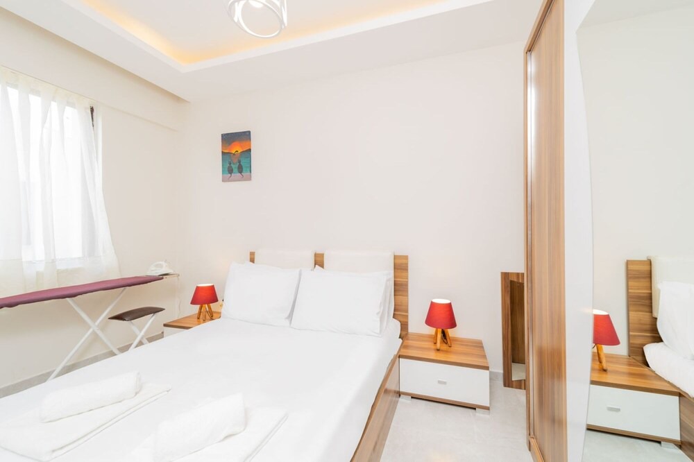 Photo of Bedroom in Kundu