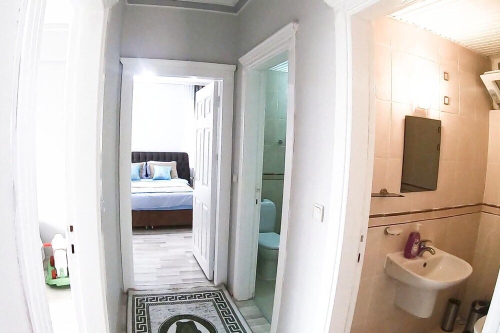 Photo of Bedroom in Kundu