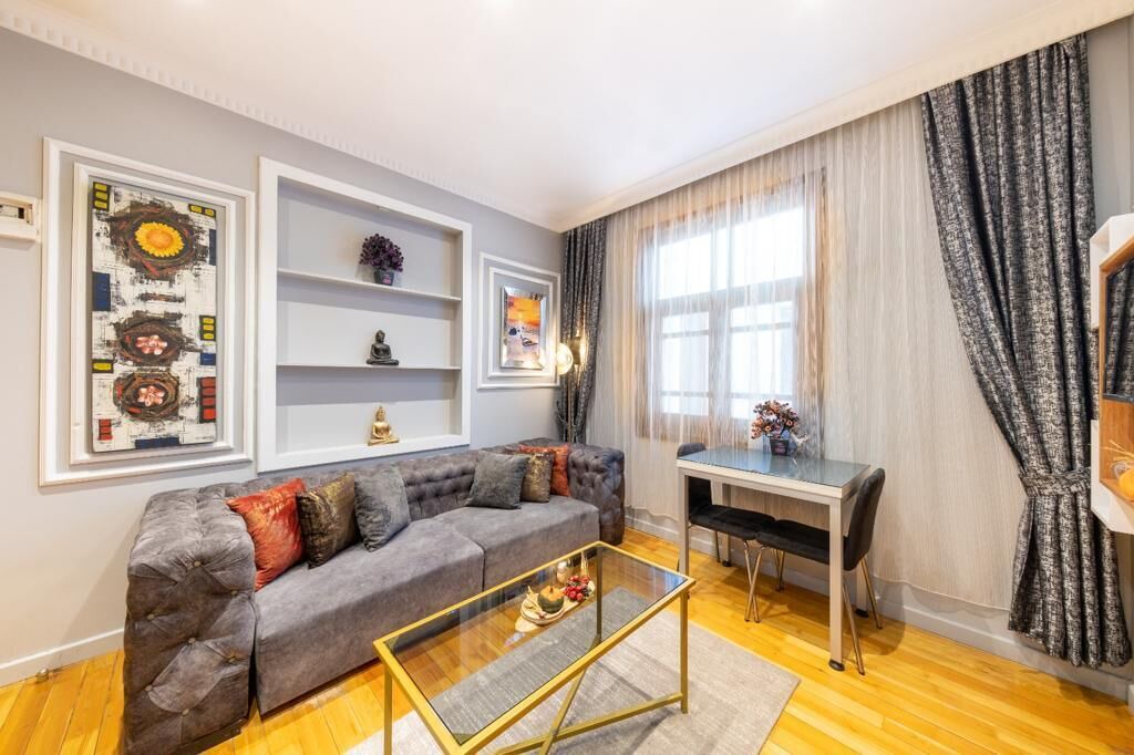 Photo of Bedroom in Besiktas