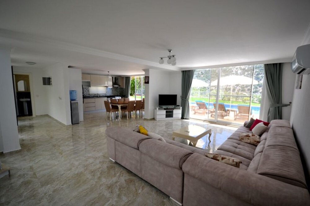 Photo of Livingroom in Islamlar