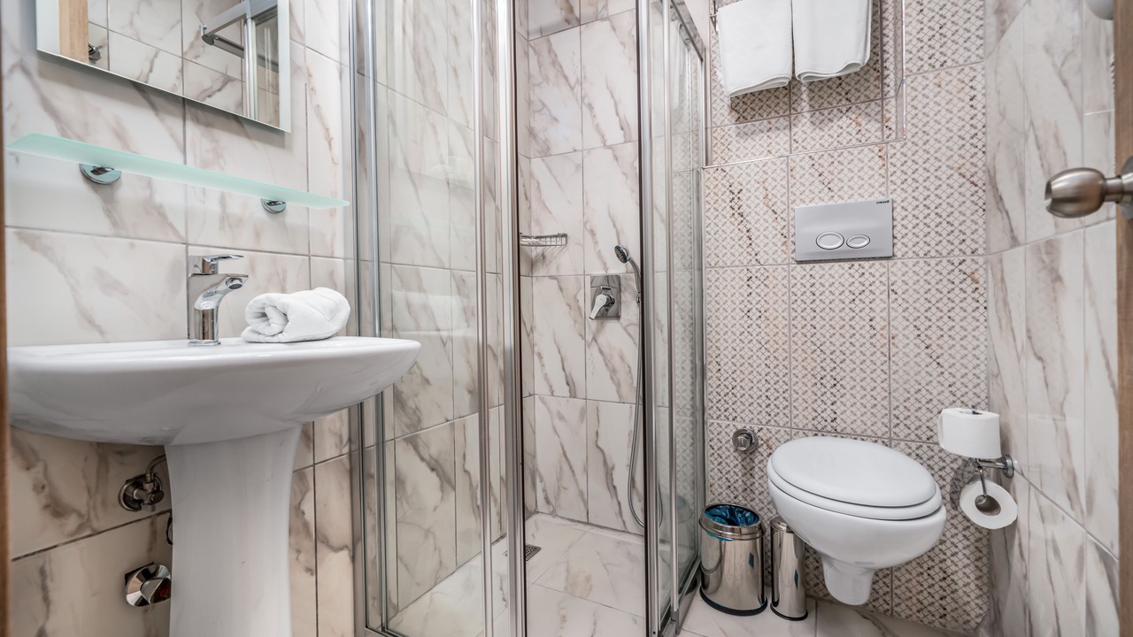 Photo of Bathroom in Tosmur Belediyesi