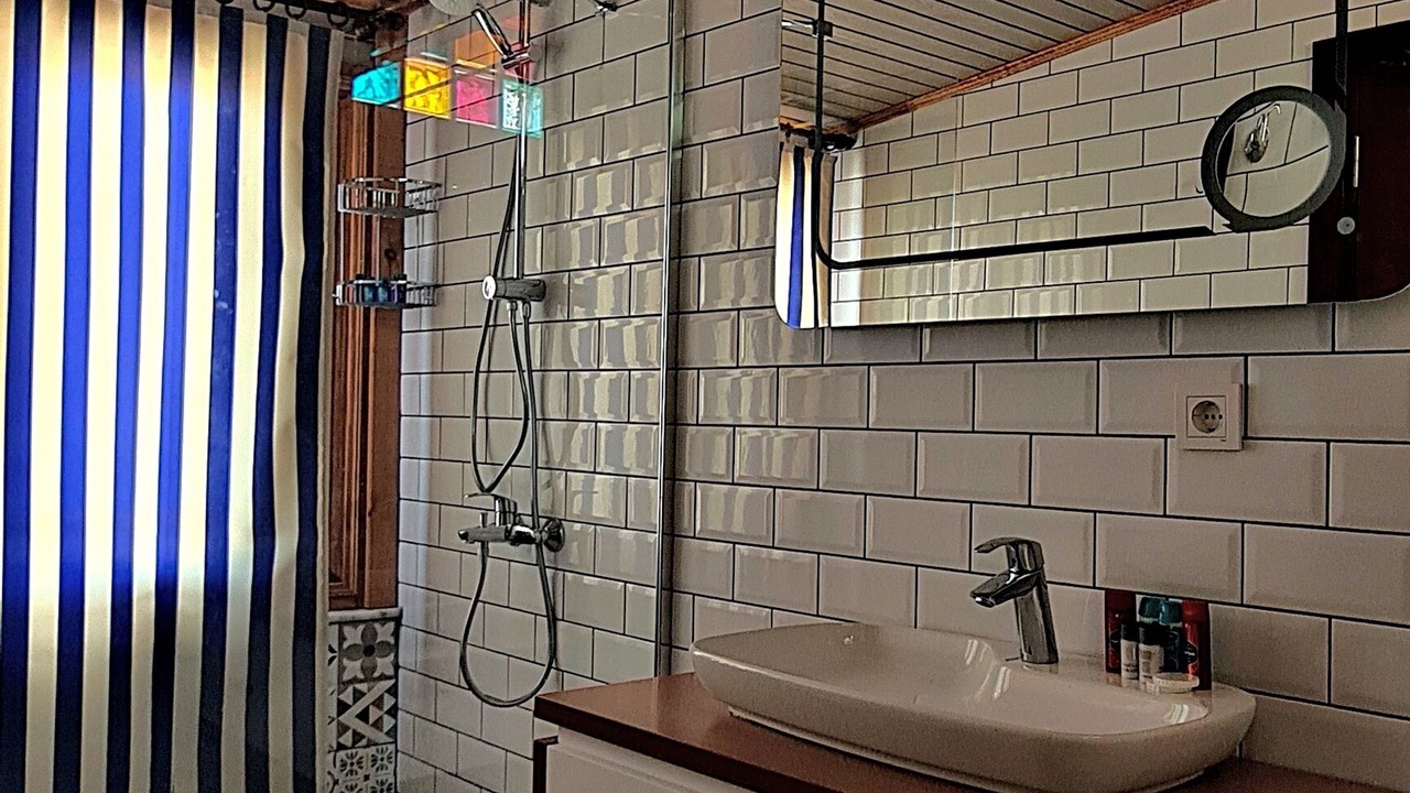 Photo of Bathroom in Dikili