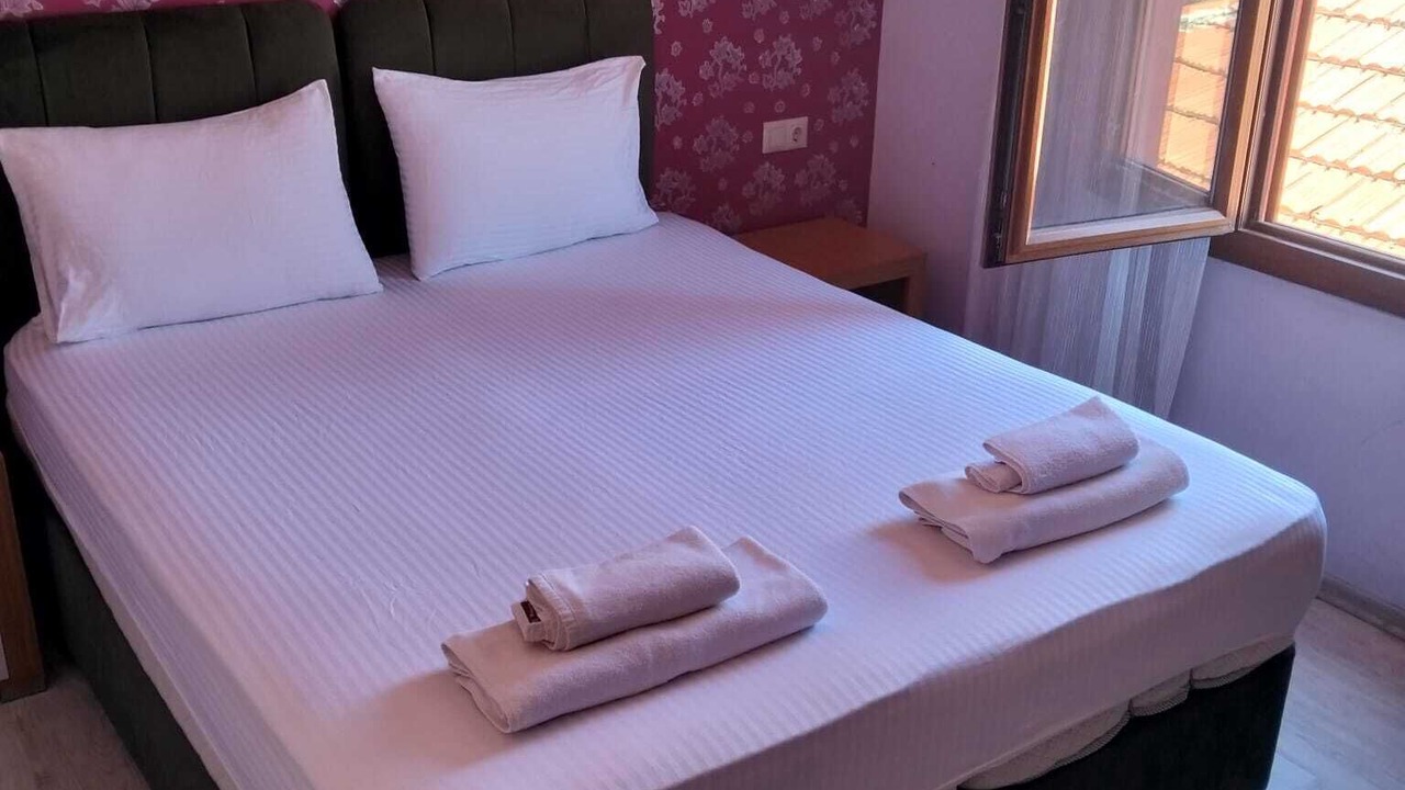 Photo of Bedroom in Yenifoca