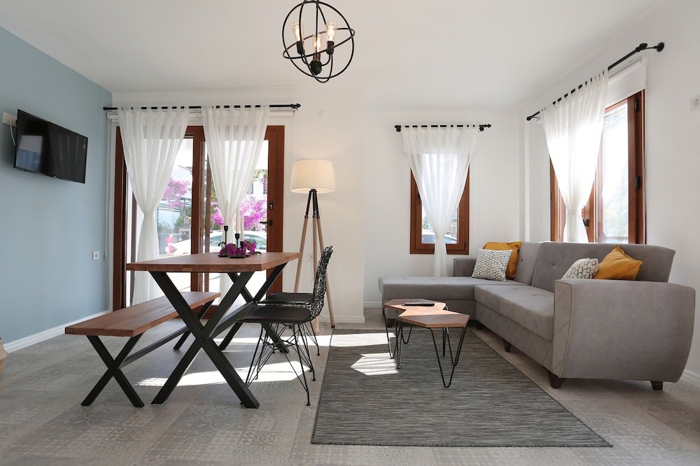 Photo of Livingroom in Akyaka City Center