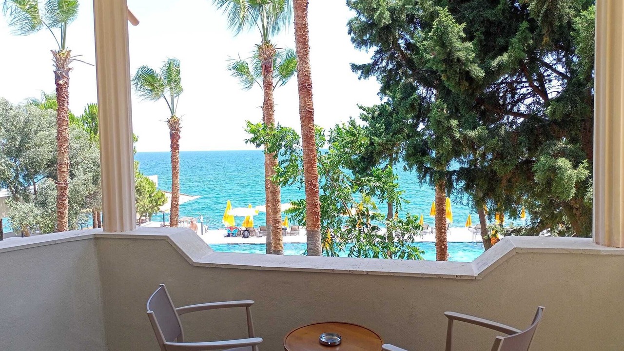 Photo of Patio Balcony in Artikli