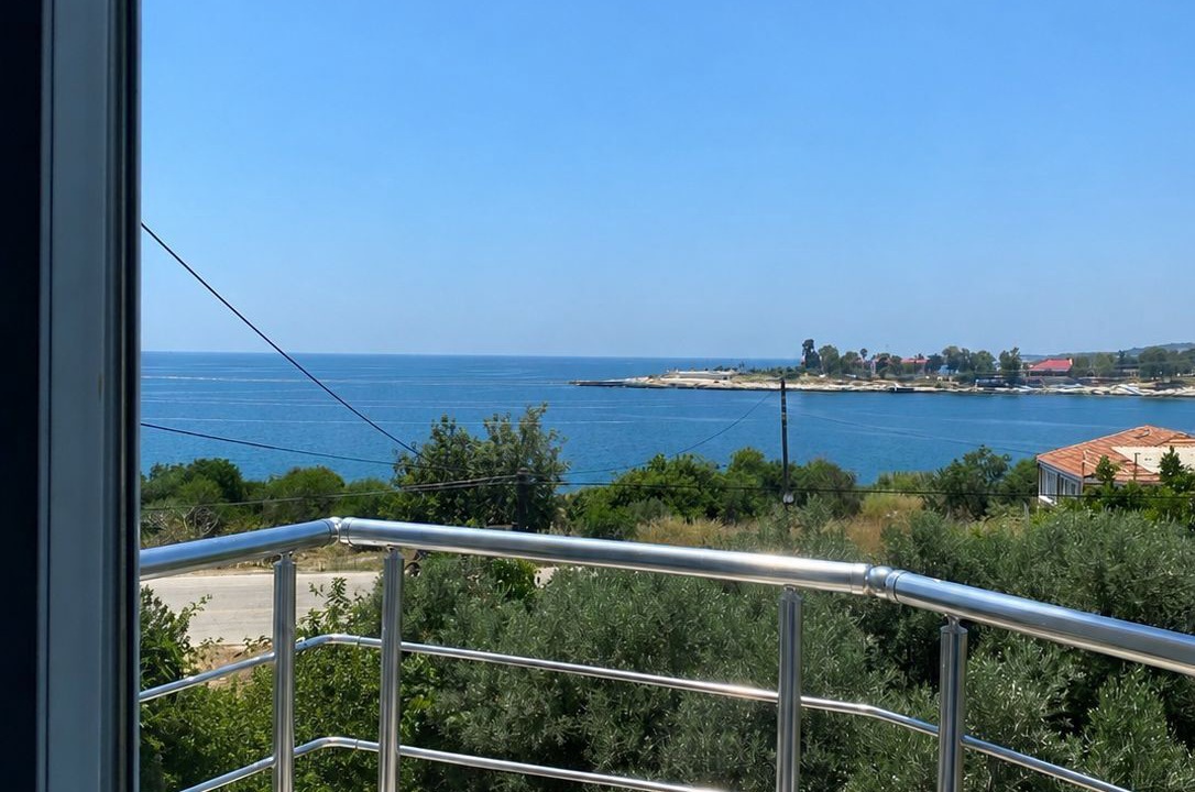 Photo of Patio Balcony in Artikli