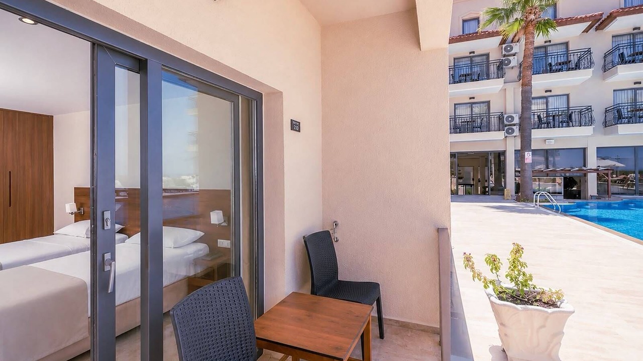Photo of Patio Balcony in Kusadasi
