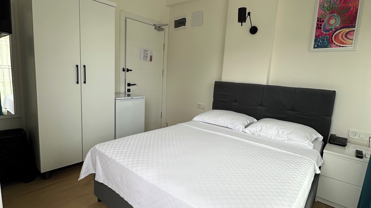 Photo of Bedroom in Ezine