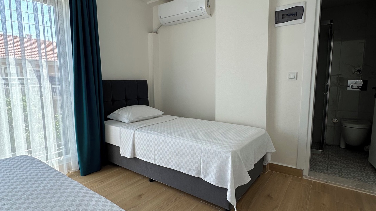 Photo of Bedroom in Ezine