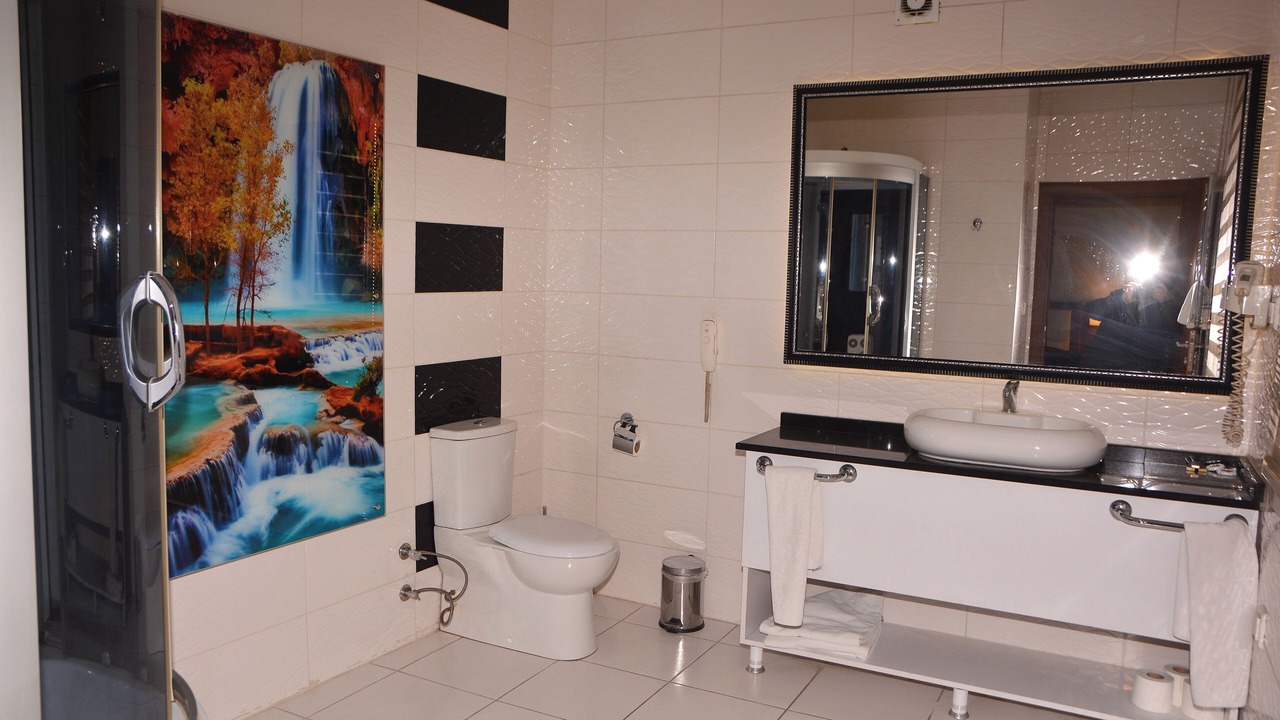 Photo of Bathroom in Kizilay