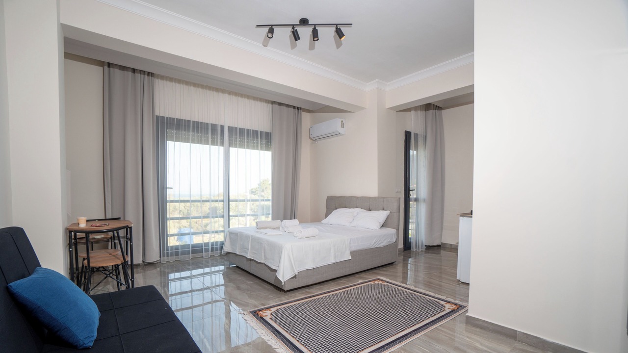 Photo of Bedroom in Karaburun