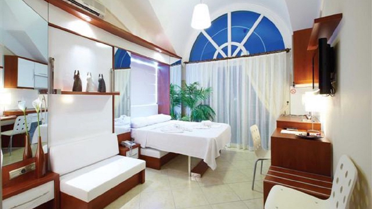 Photo of Bedroom in Altinkum
