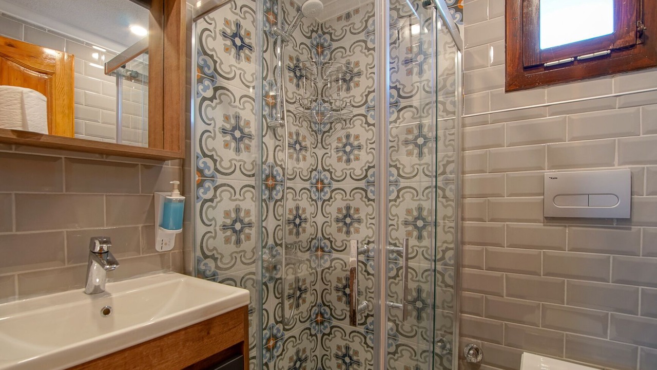 Photo of Bathroom in Palamutbuku