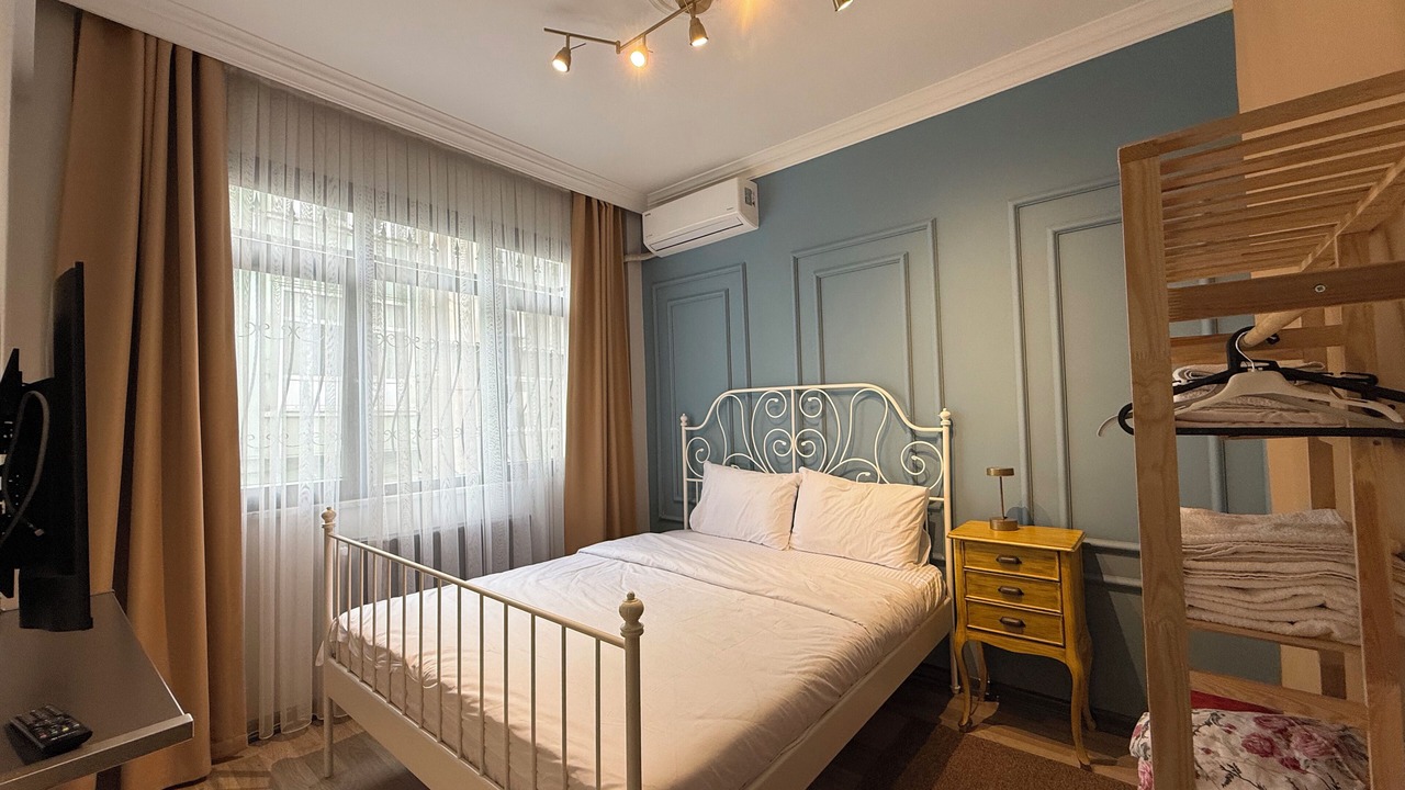 Photo of Bedroom in Emin Sinan