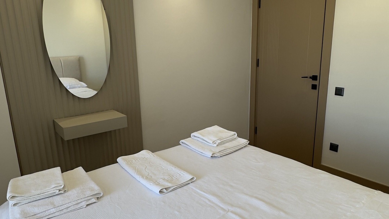 Photo of Bedroom in Side