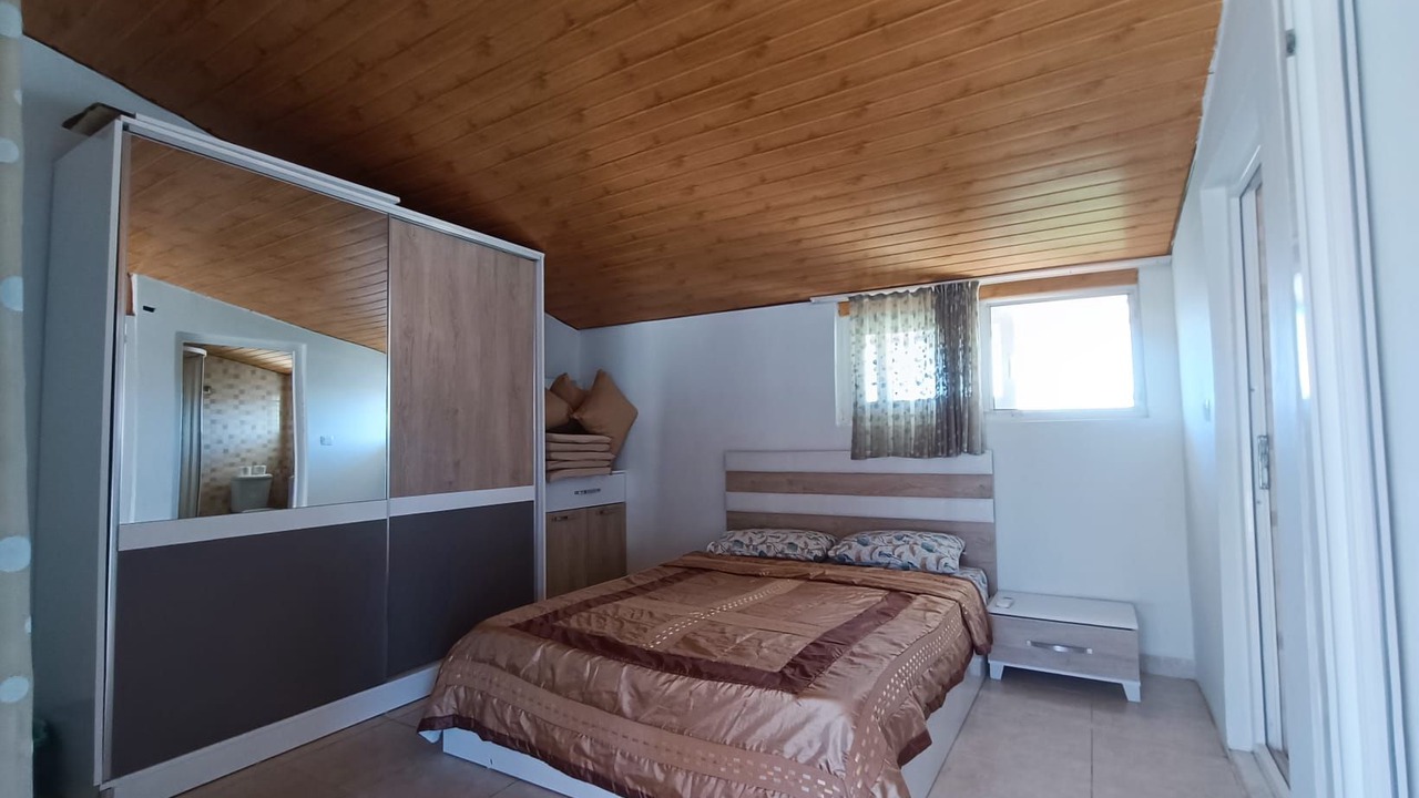 Photo of Bedroom in Side