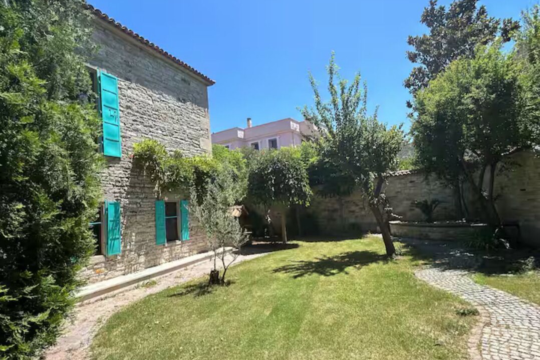 Photo of Outdoor in Yenifoca