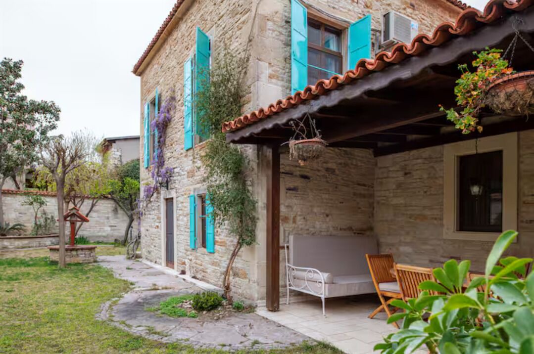 Photo of Outdoor in Yenifoca