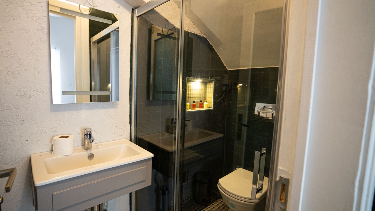 Photo of Bathroom in Adalar