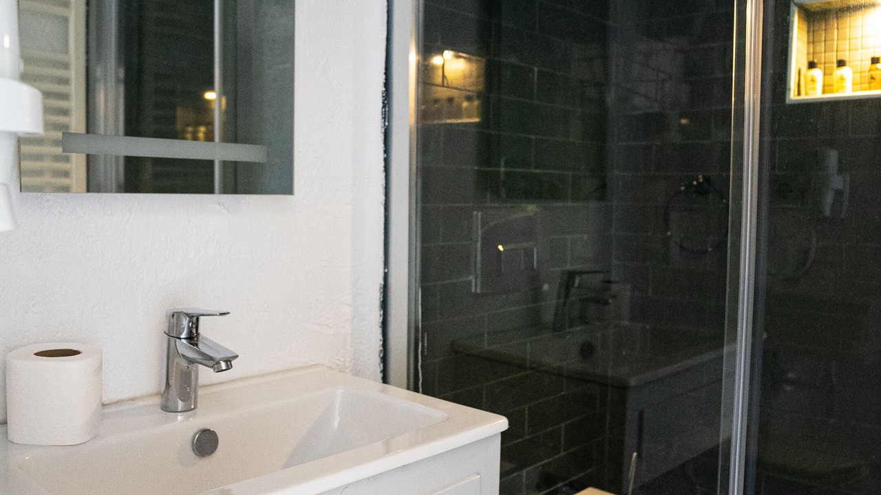 Photo of Bathroom in Adalar