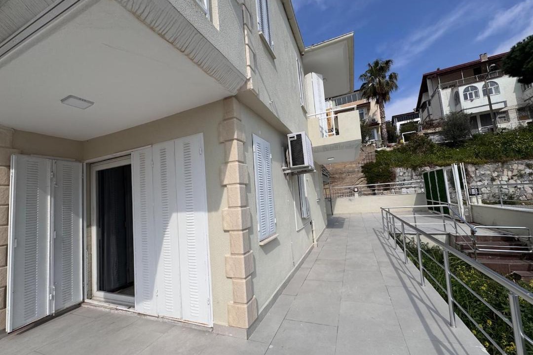 Photo of Patio Balcony in Kusadasi