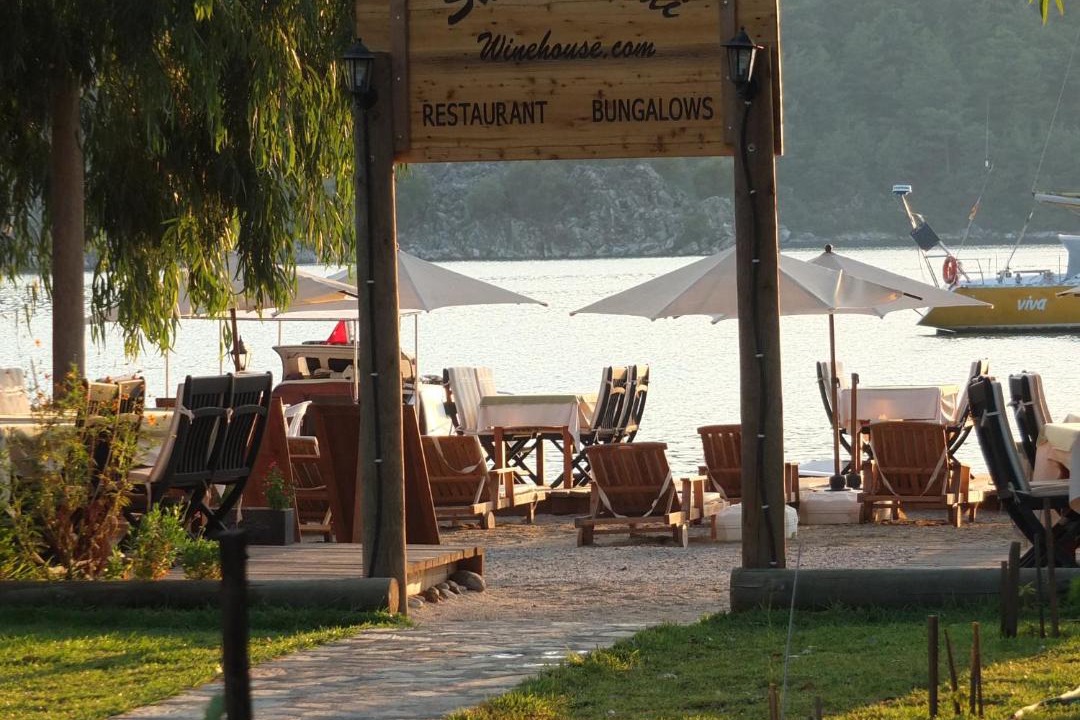 Photo of Others in Avlana