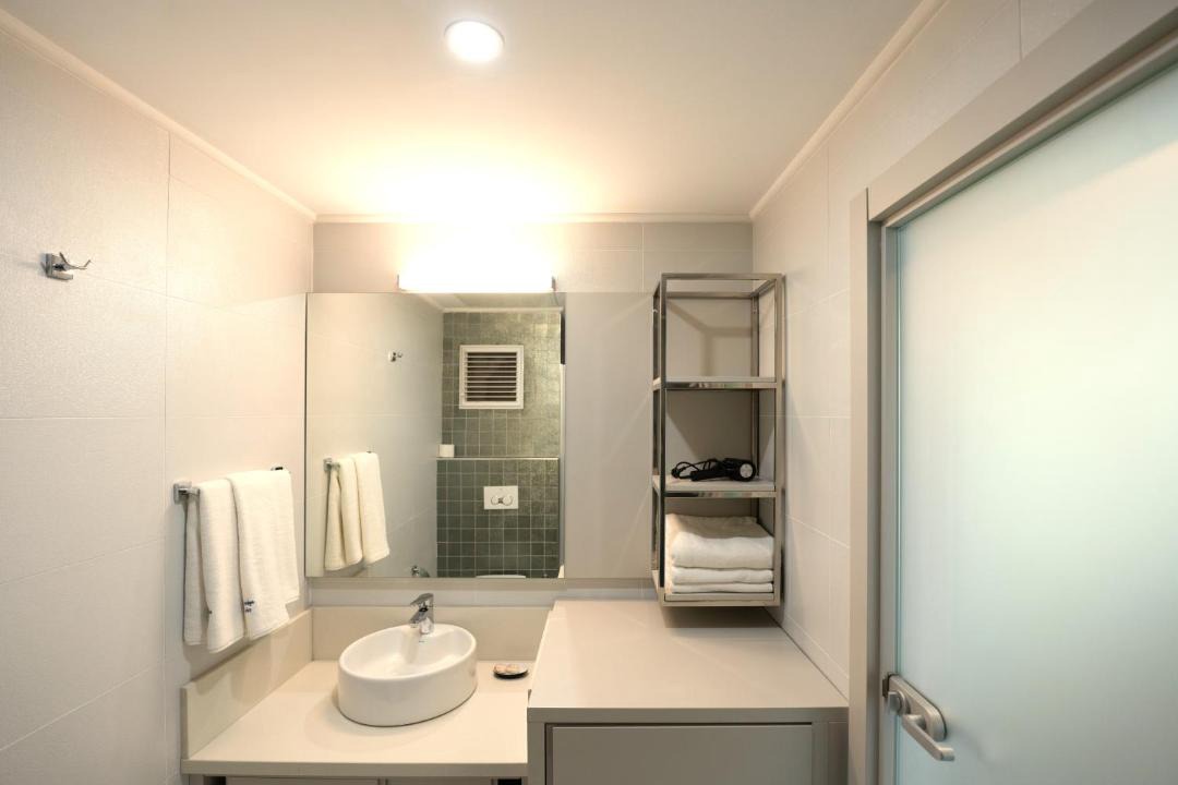 Photo of Bathroom in Kundu