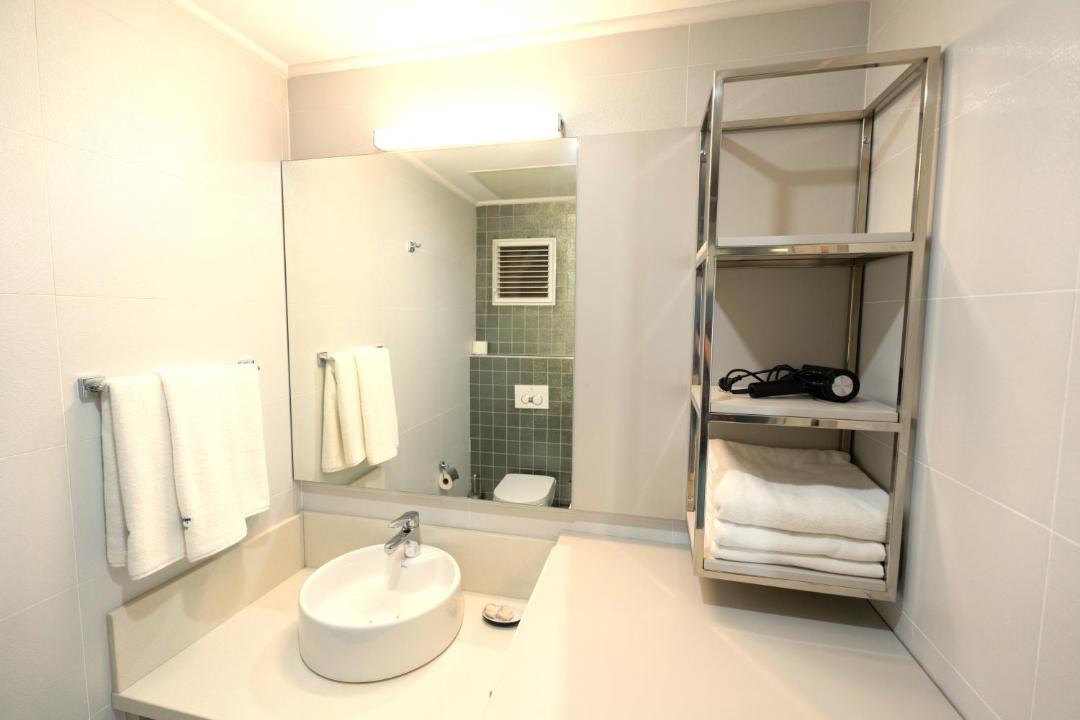 Photo of Bathroom in Kundu