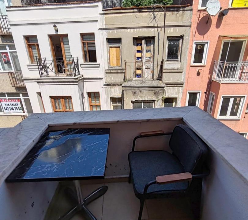 Photo of Patio Balcony in Besiktas