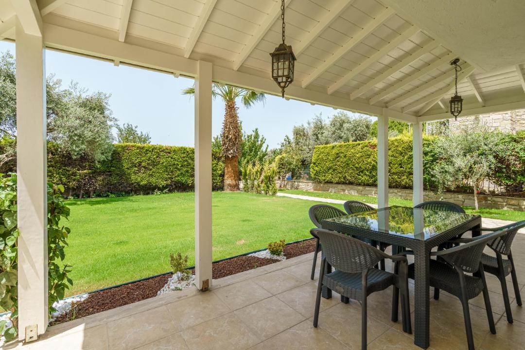 Photo of Patio Balcony in Kusadasi