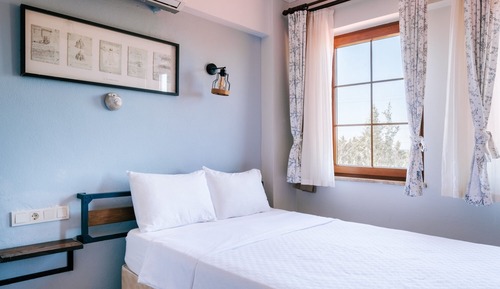 Basic Triple Room
