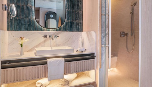 Swiss, Twin Room, Sea View