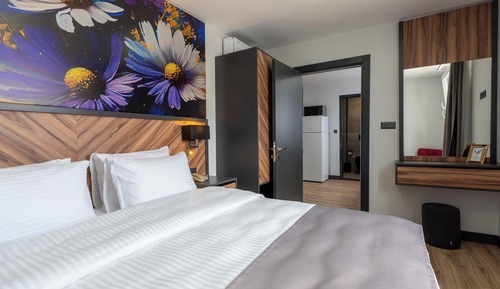 Condo 2+1 ODA (805)