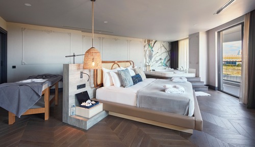 Unique Suite
