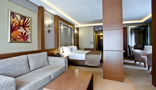 Suite, 1 King Bed, Jetted Tub