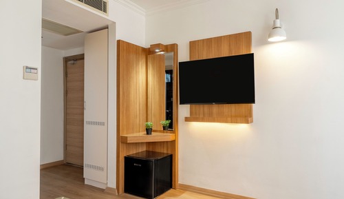 Standard Triple Room, Corner